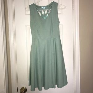 erGUO by misty pale green dress